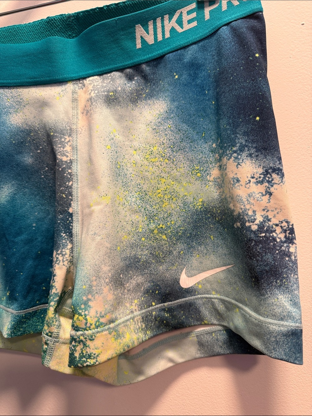 Nike Pro Galaxy-Print Compression Shorts - Teal Waistband - Picture 2 of 4